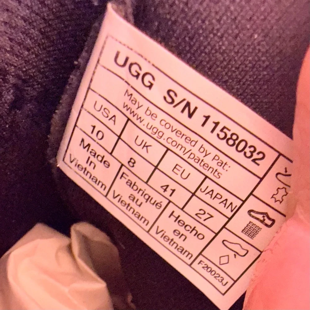 UGG Scape Lace Womens Black Leather Platform Sneakers Size 10